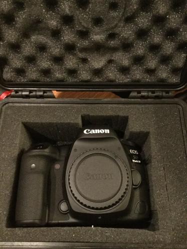  Canon EOS 5D Classic Camera-28-135mm Ultrasonic Lens-Filters-Flash-Accessories